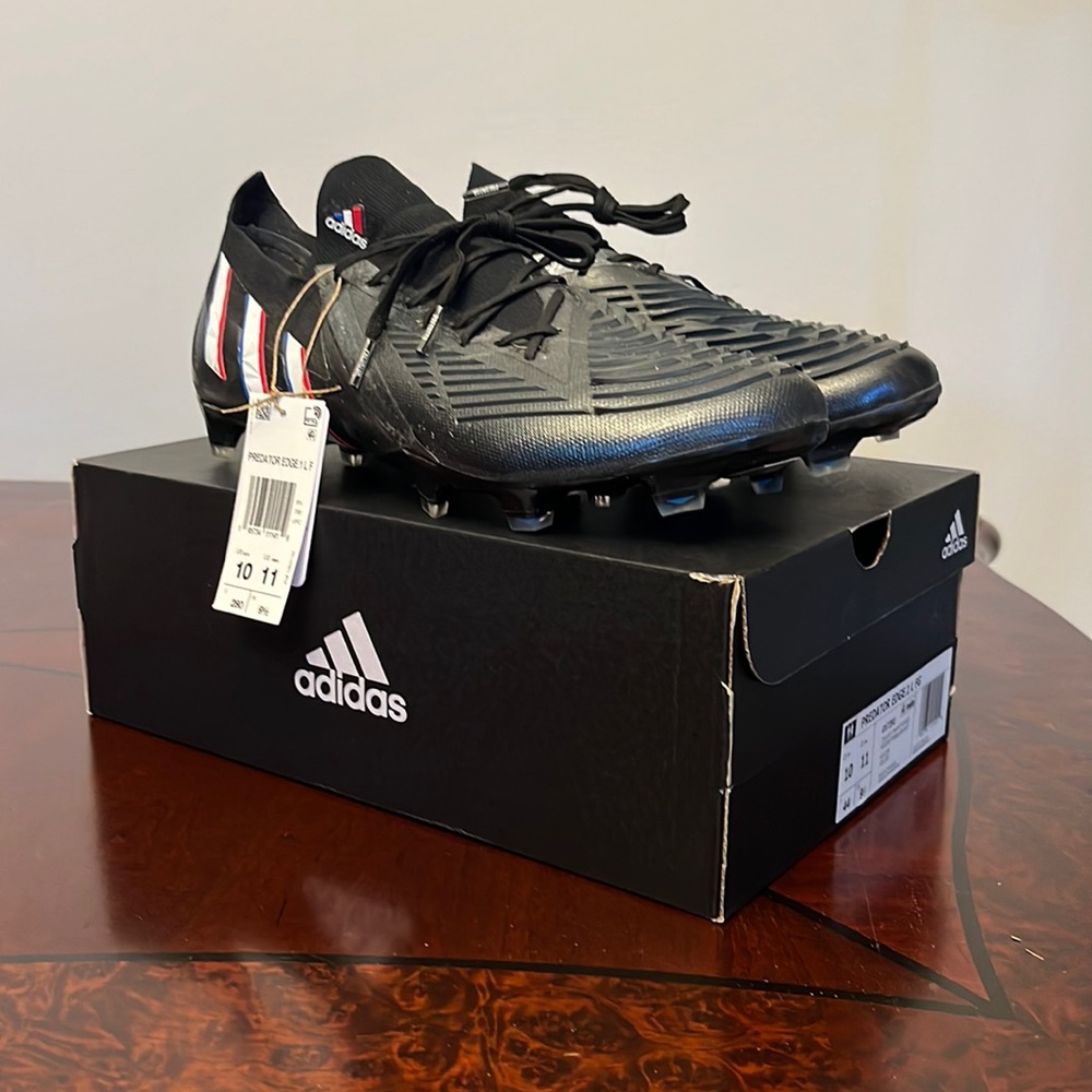 adidas predators edge .1 Mens soccer cleats